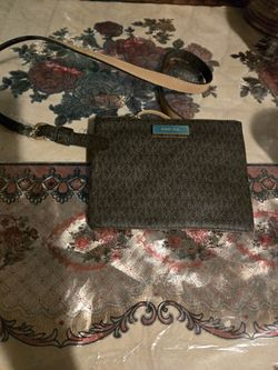 Michael Kors Signature Leather Belt Bag Funny Pack