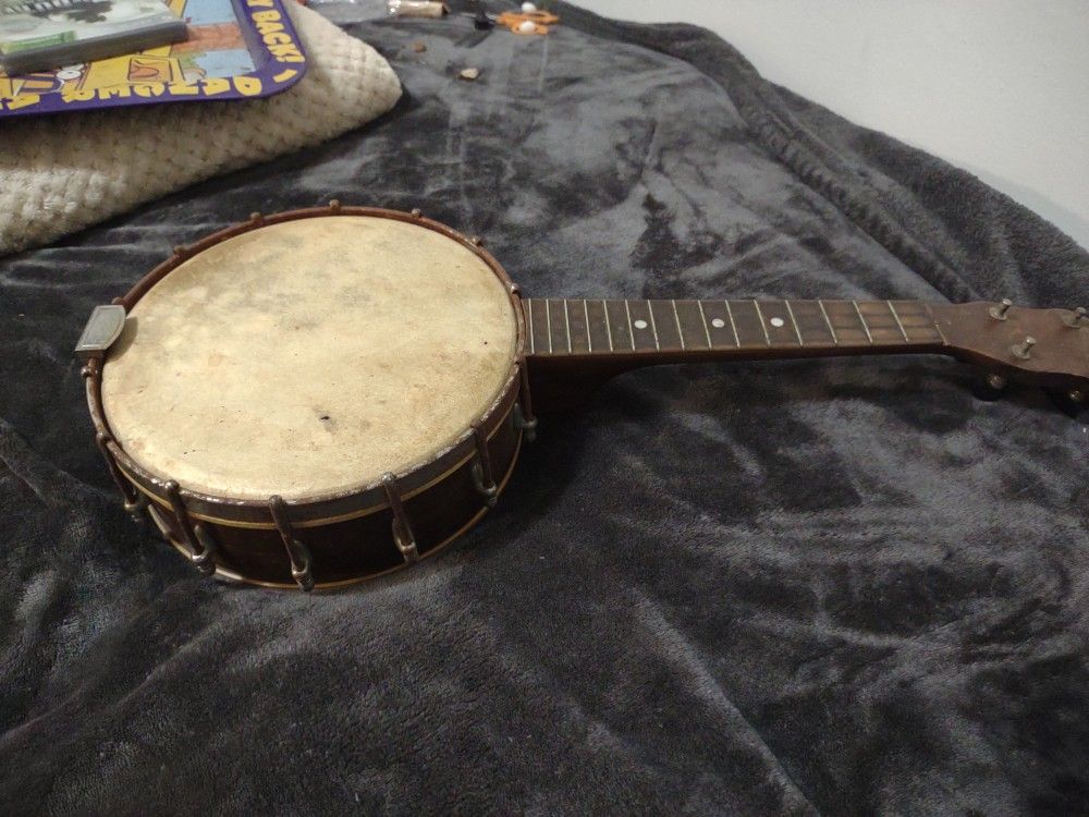 Old Banjo Ukulele From The 1920's 