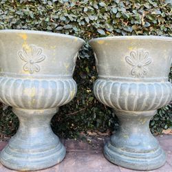 Set of 2 Extra Large Pedestal Flower Pot Planters