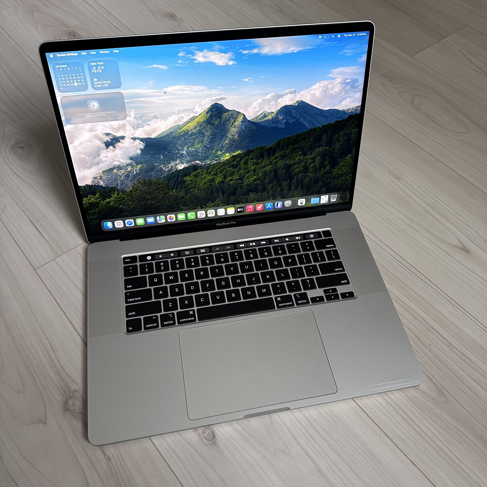 1TB MacBook Pro 16-inch i9