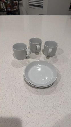 Crate & Barrel Espresso Cups and Saucers Set