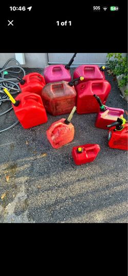 Lot of 10 Red Plastic Gas Cans