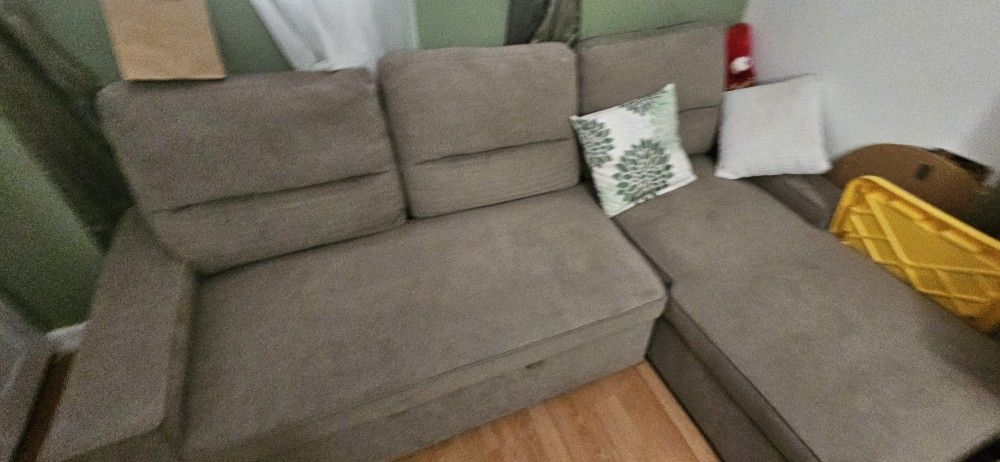 Small Pull out Couch