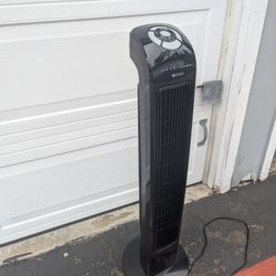 Oscillating Fan, 3 Speeds