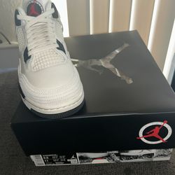 Air Jordan 4 Retro