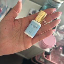 Lash Glue
