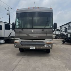 Winnebago 39 Ft