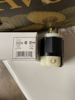 Leviton Male, Plug 