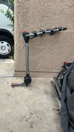 Yakima Bike Rack (4)  Bikes