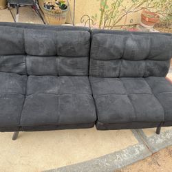 futon/ foldable couch