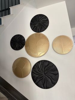 Set of 6 Round Decorative Wall Discs