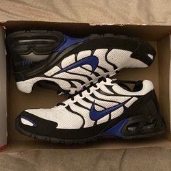 Nike torch 4 size 11.5