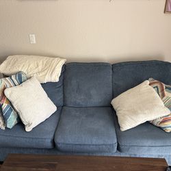 Couch for sale in new condition