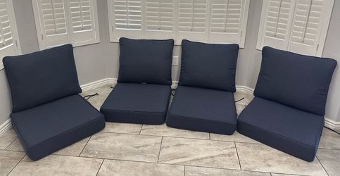 NEW 4 sets Deep Seat patio furniture  cushions (Set 24"x24"x6" ,18x24")