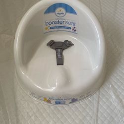 Regalo Baby Booster Seat 