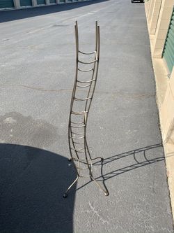 Wine rack iron