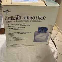 Raised Toilet Seat 