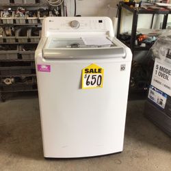 New LG WASHER HUGE TUB 