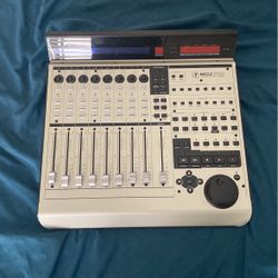 MCU pro  Control Surface 