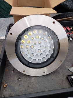 Led flag pole lighting