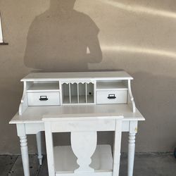 Desk With Chair