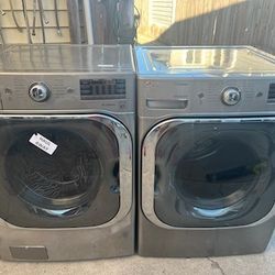 Front Load LG Lavadora Y Secadora30 Pulgadas  Mega Capacidad Lavadora 5.5 Secadora 9.0 Eléctrica  220 Voltios La Secadora