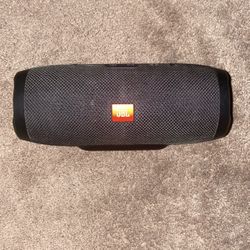 JBL charge 3