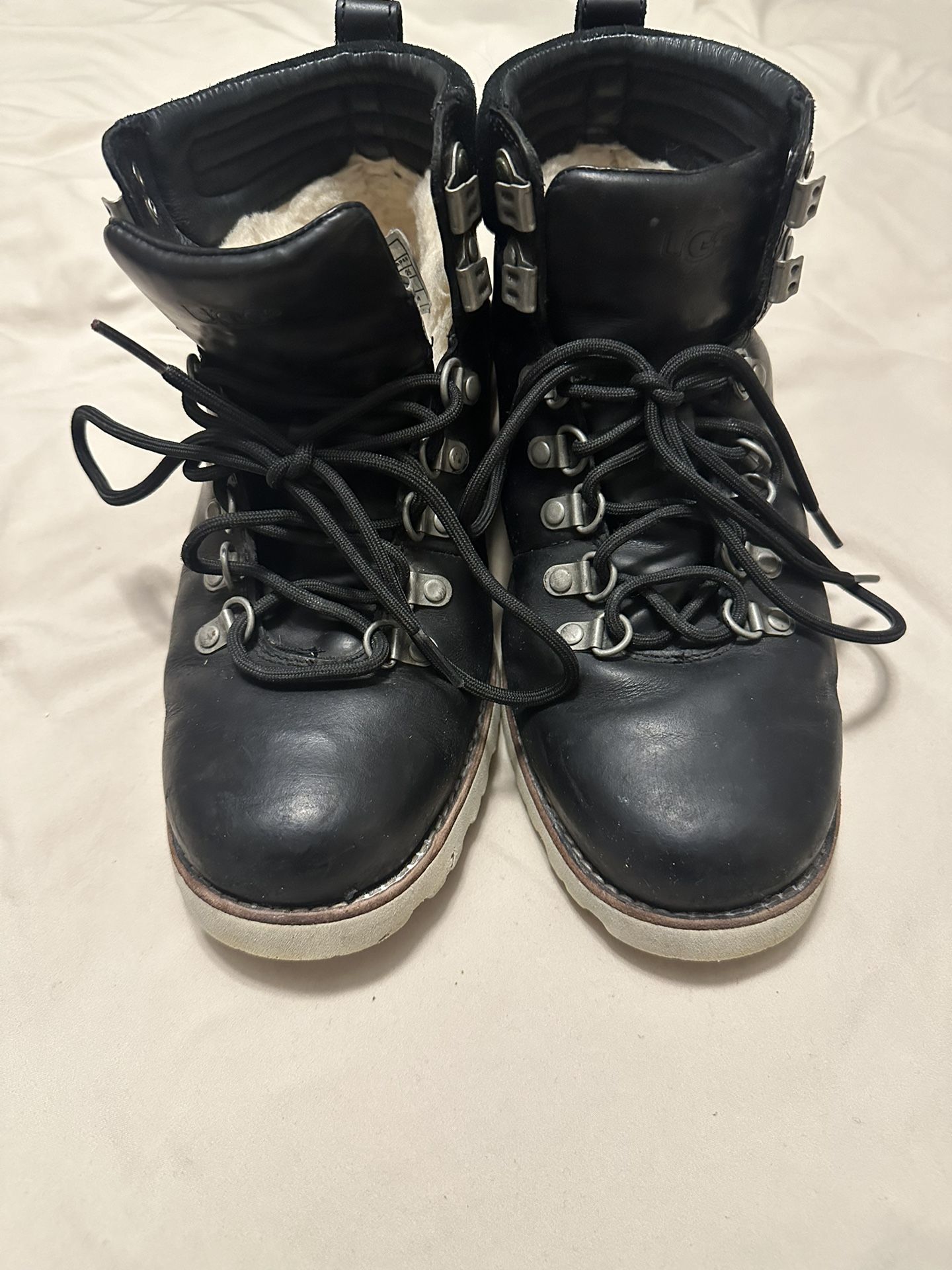 UGG Mens Boots