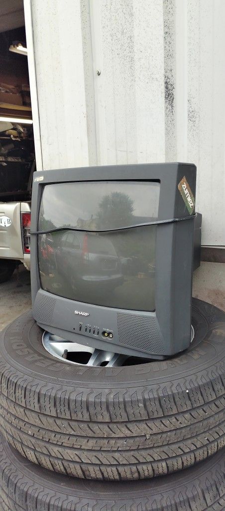 Two Sharp Analog TVs For Sale $ 60