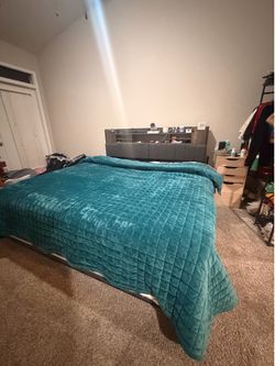 Bed and bed frame king size