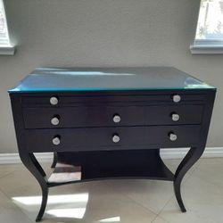 Gorgeous Accent Table