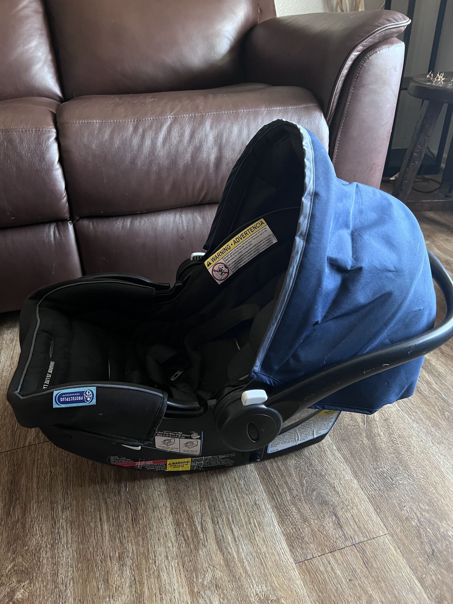 SNUGRIDE 35 10LITE lX Car Seat