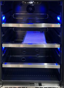 AVALLON Refrigerator Mini Fridge ABR242SGRH 01678 .