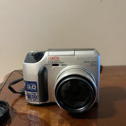 Olympus CAMEDIA C-720 Ultra Zoom digital camera Untested