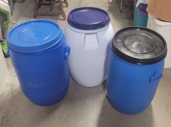 Plastic bins - Bundle of 3
