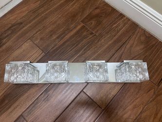 Vanity light