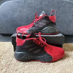 D Rose 773 Scarlett Size 11 M