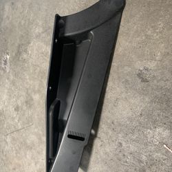06-17 Dyna OEM lower Belt Guard / Cover Harley Davidson
