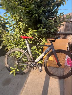 Aventon Mataro track