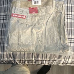 Unionbay Cargo Shorts Size 36 (2 Available)