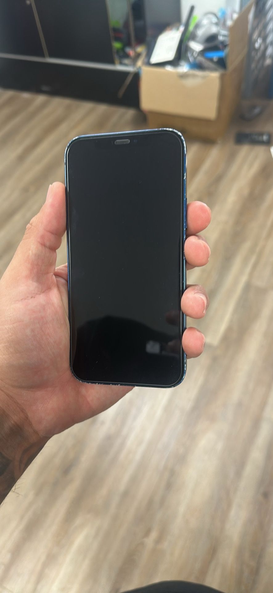 iPhone 12 UNLOCKED