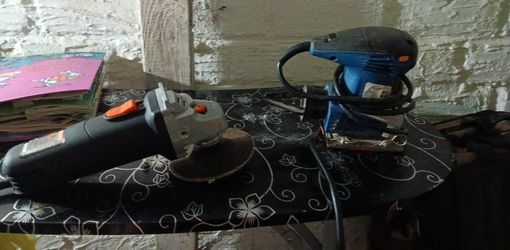 Warrior Angle Grinder And Workzone Palm Sander 