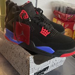 Shoessize  8.5. Women new