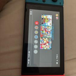 Nintendo Switch W/ mariokart 8