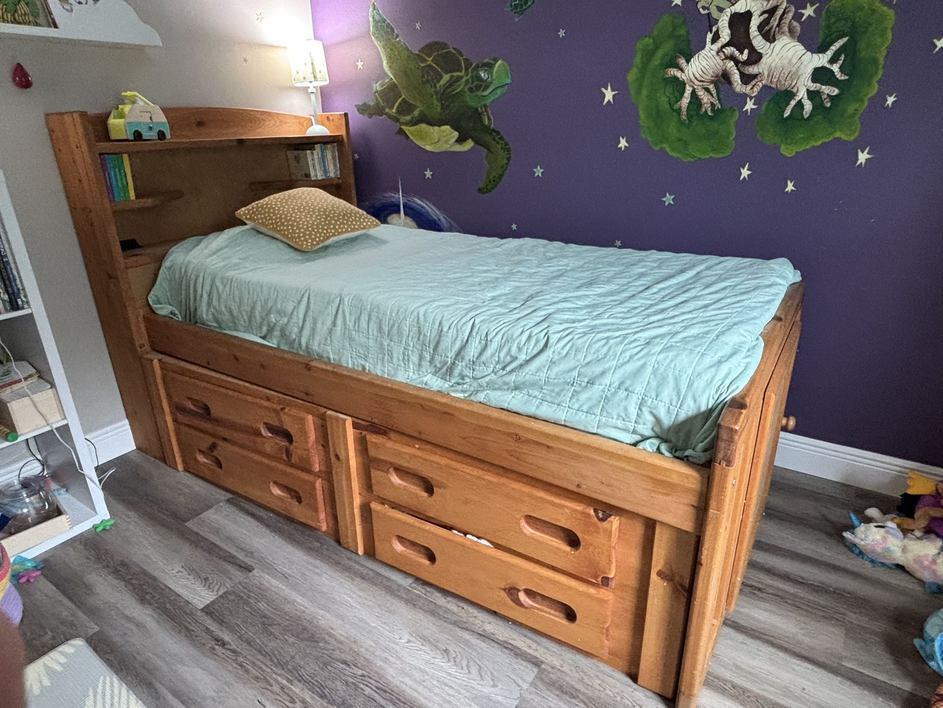 Solid Wood Twin Platform Bed Frame With Storage