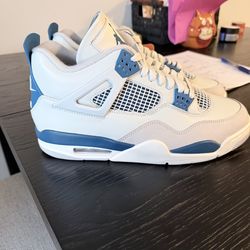 Jordan 4
