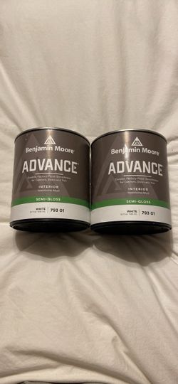Two NEW Benjamin Moore Advance semi gloss white quarts