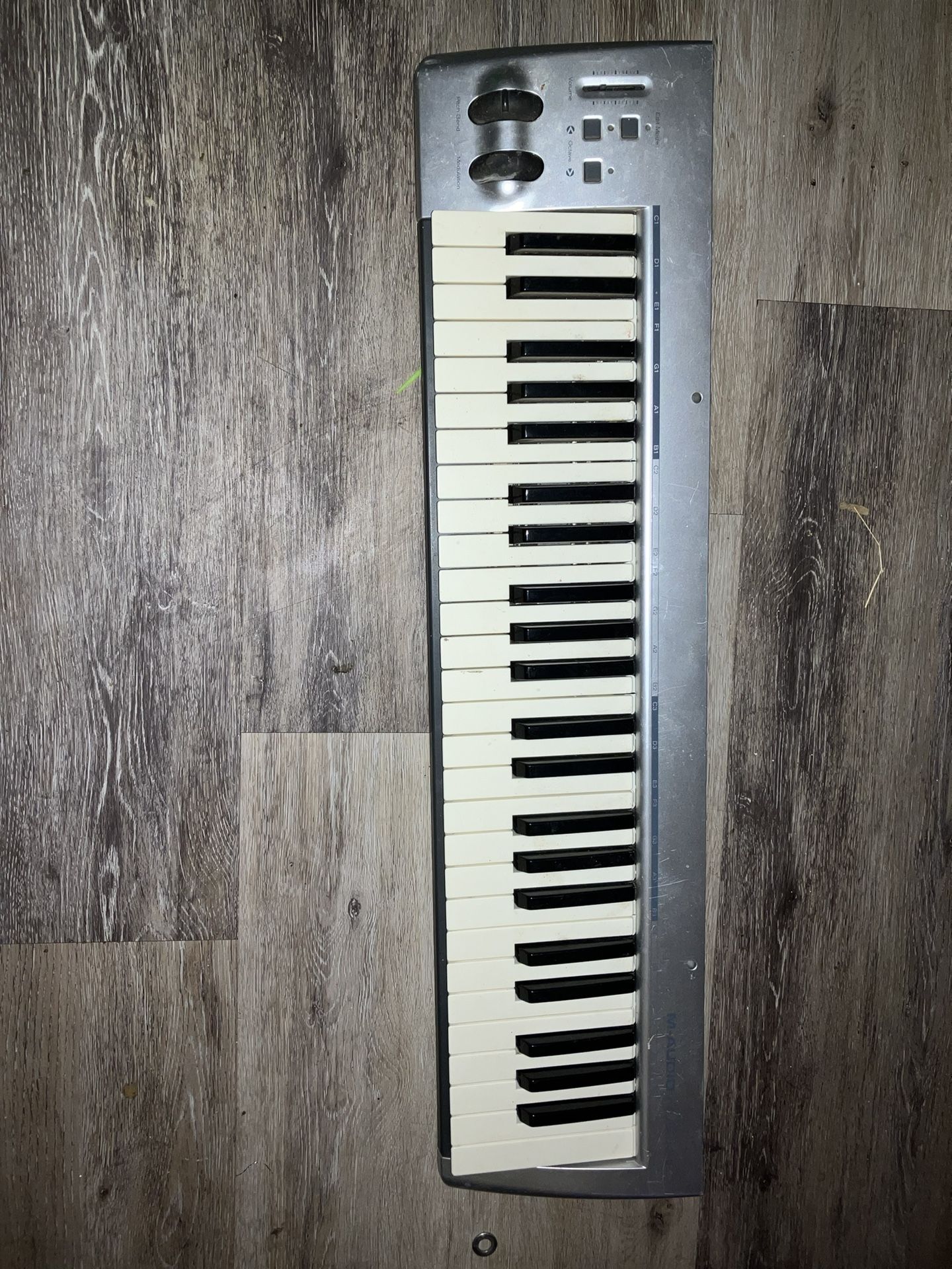 M-AUDIO KEY STUDIO