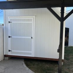 Shed 10x12x10H