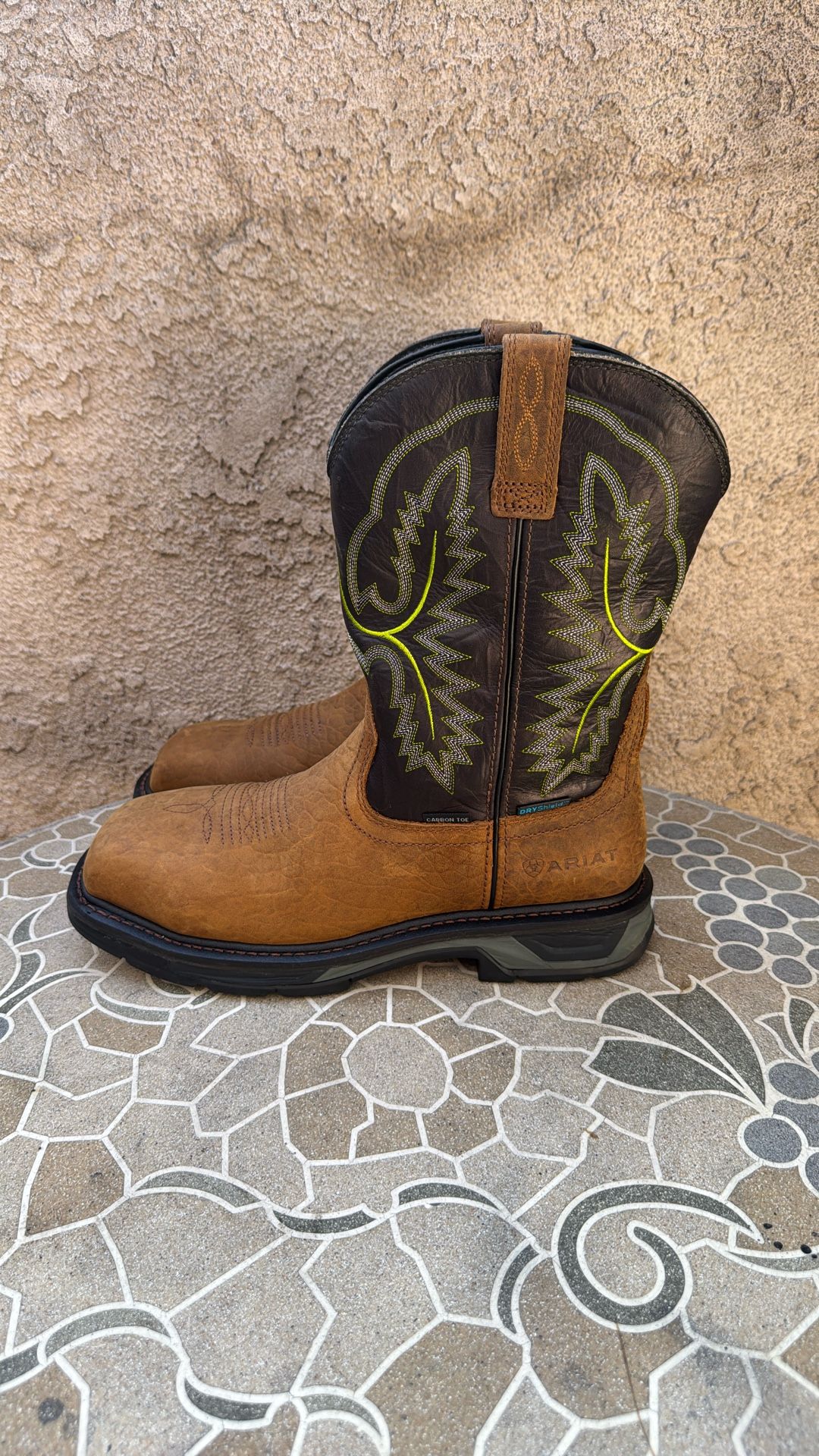 WORK BOOTS ARIAT CARBON TOE WATERPROOF SIZE 10.5 MENS